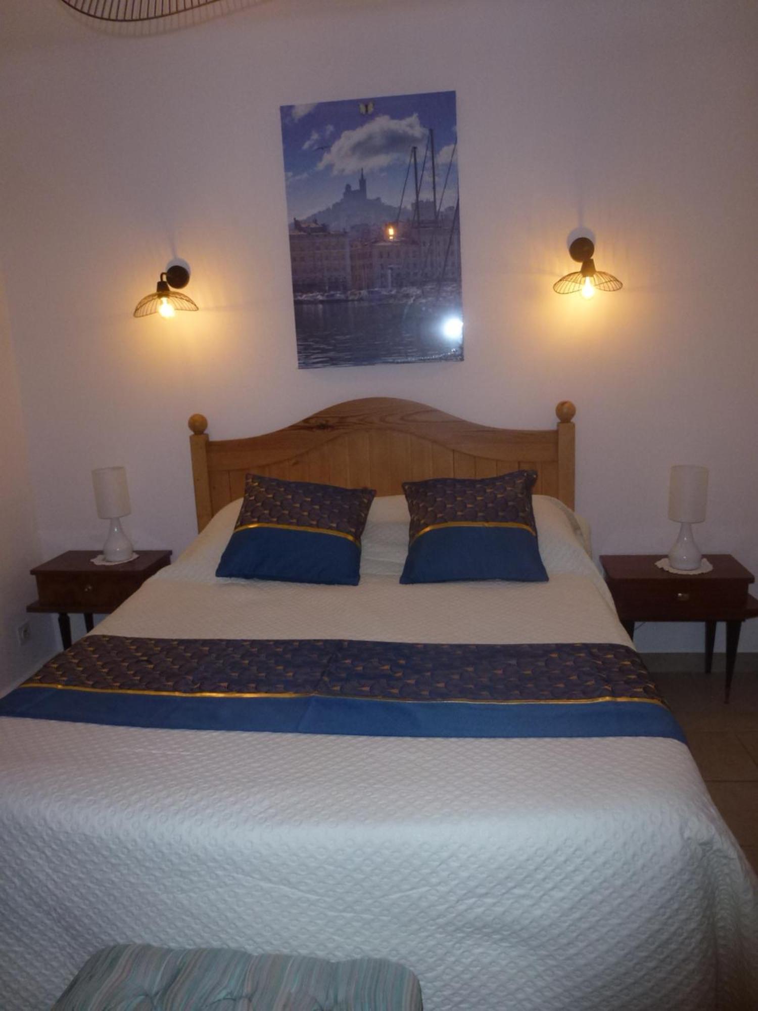 Chambre D'Hotes La Pinede Lambesc Zewnętrze zdjęcie